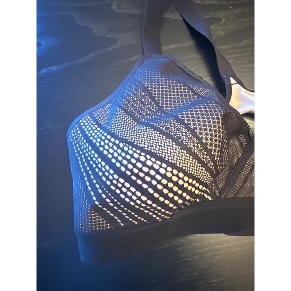 Lululemon Womens DD38 Black Mesh Sports Bra - Picture 2 of 5